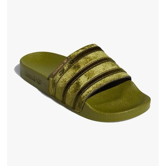 Adidas Adillette Womens Olive Green Metallic Velvet Slide Size 8 Limited Sandals - Picture 1 of 6